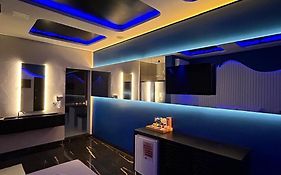 Ellus Motel